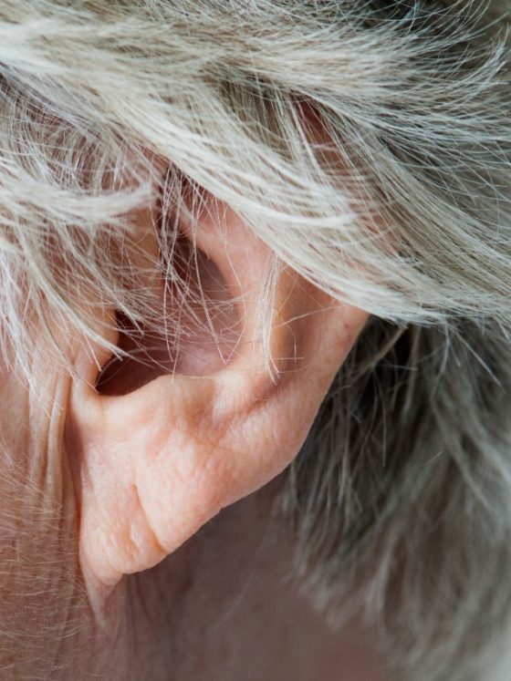 As orelhas e nariz aumentam com o envelhecimento